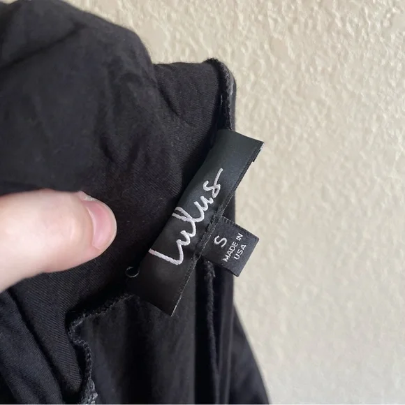 Lulu's Just Breathe Black Sleeveless Slit Leg Jumpsuit V Neck Women's Size Small - Picture 7 of 9